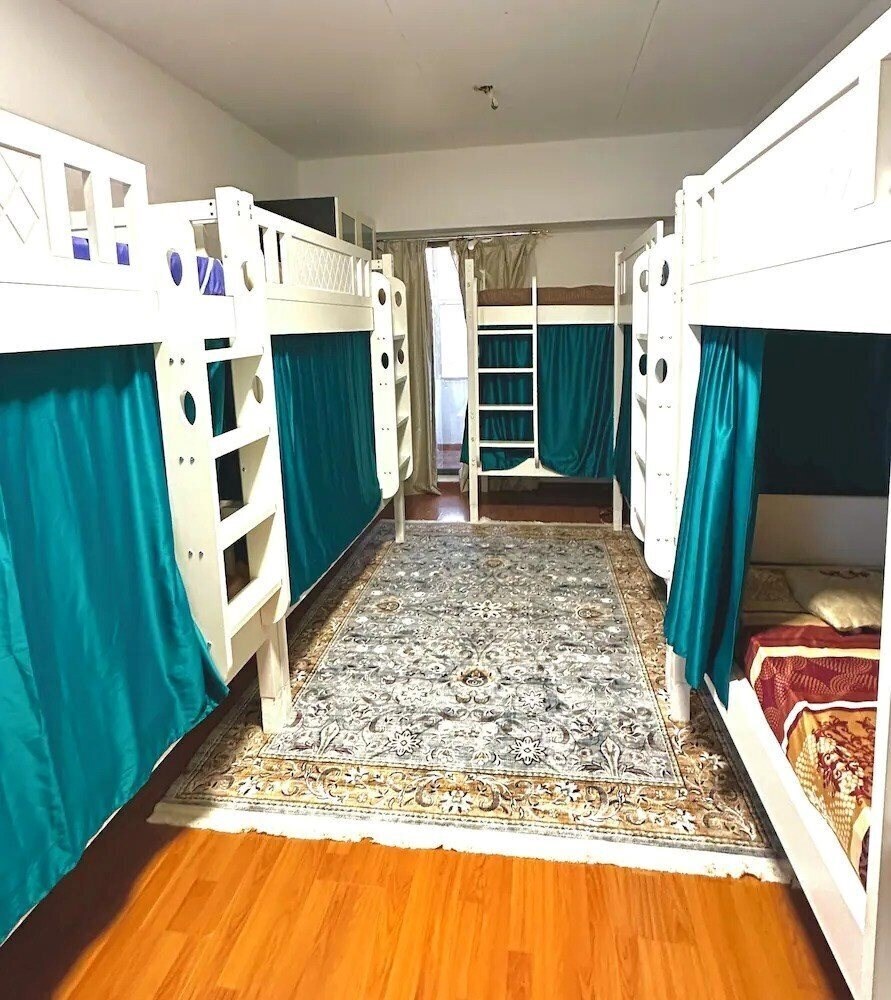 Imaginea Heartland Hostel хостел